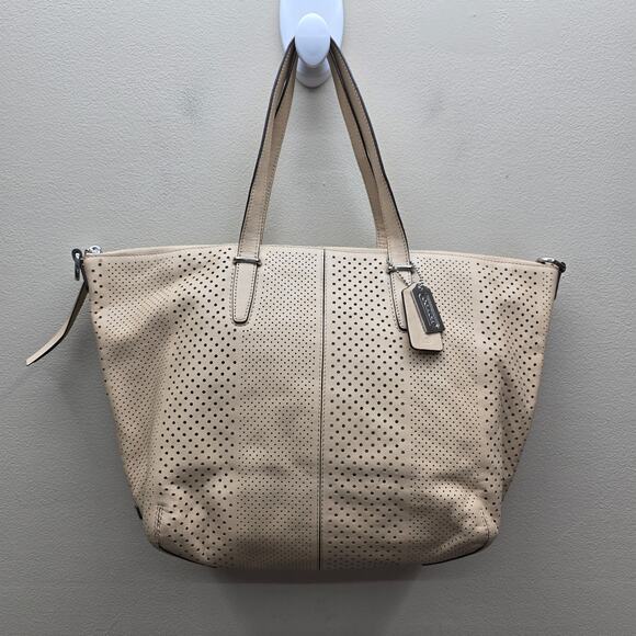 Coach Bleecker Cooper Perforated Leather Satchel Tote Handbag Beige Crossbody - Picture 1 of 12